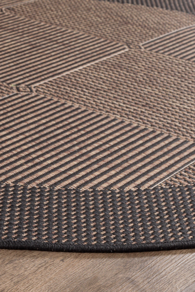 Matta-Brick-svart- Rund- InHouse Group-09