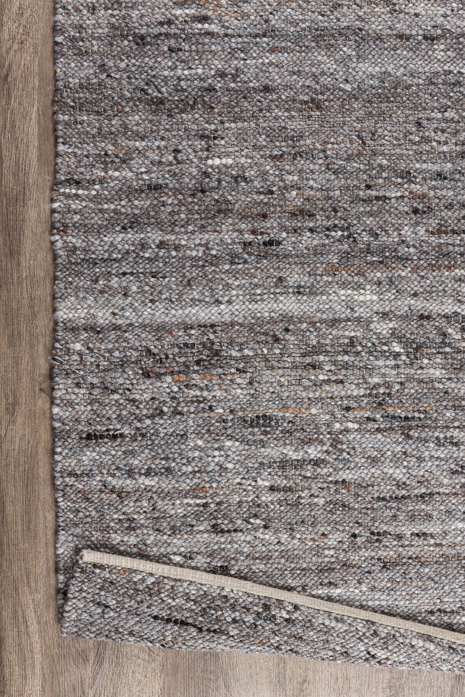 Ullmatta-Sanda-Taupe-Inhouse-Group